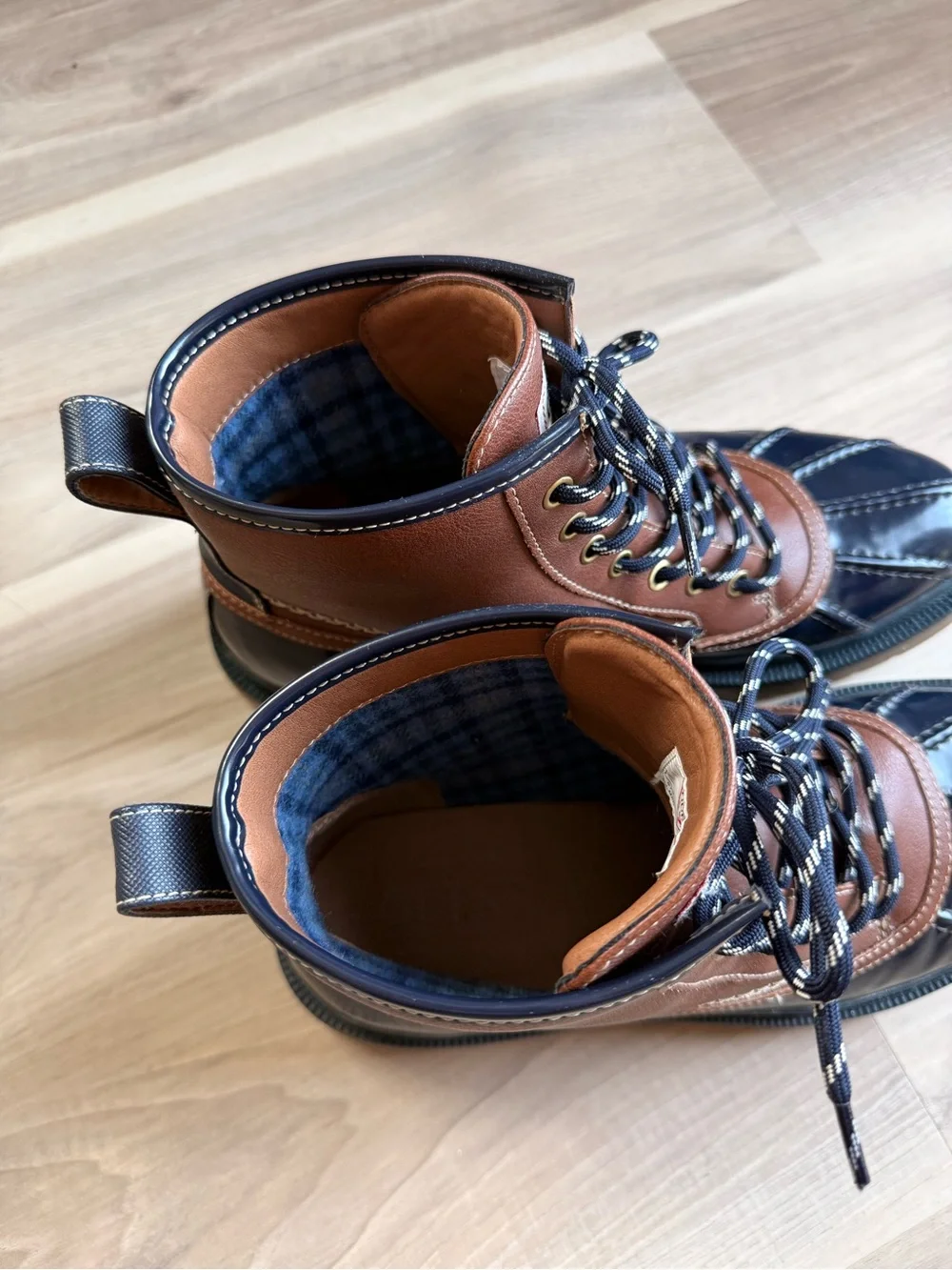 Guess Men's Brown and Navy Lace-Up Duck Boots